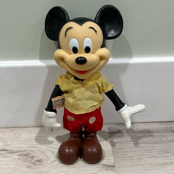 Vintage 1968 R. Dakin Co Walt Disney Mickey Mouse Toy 8" Vinyl Plastic Figurine - Picture 1 of 8